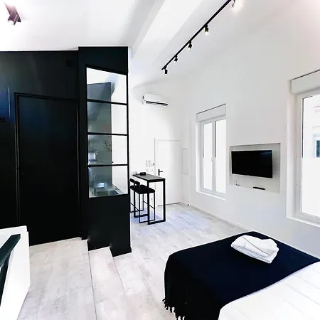 Suite In The City Avec Jacuzzi Privatif - Hyper Centre Montpellier Exterior photo