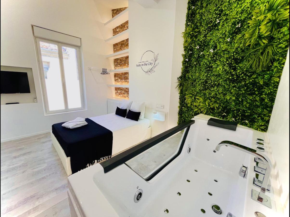In The Avec Jacuzzi Privatif - Hyper Centre Apartment