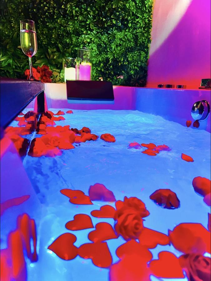 In The Avec Jacuzzi Privatif - Hyper Centre Montpellier