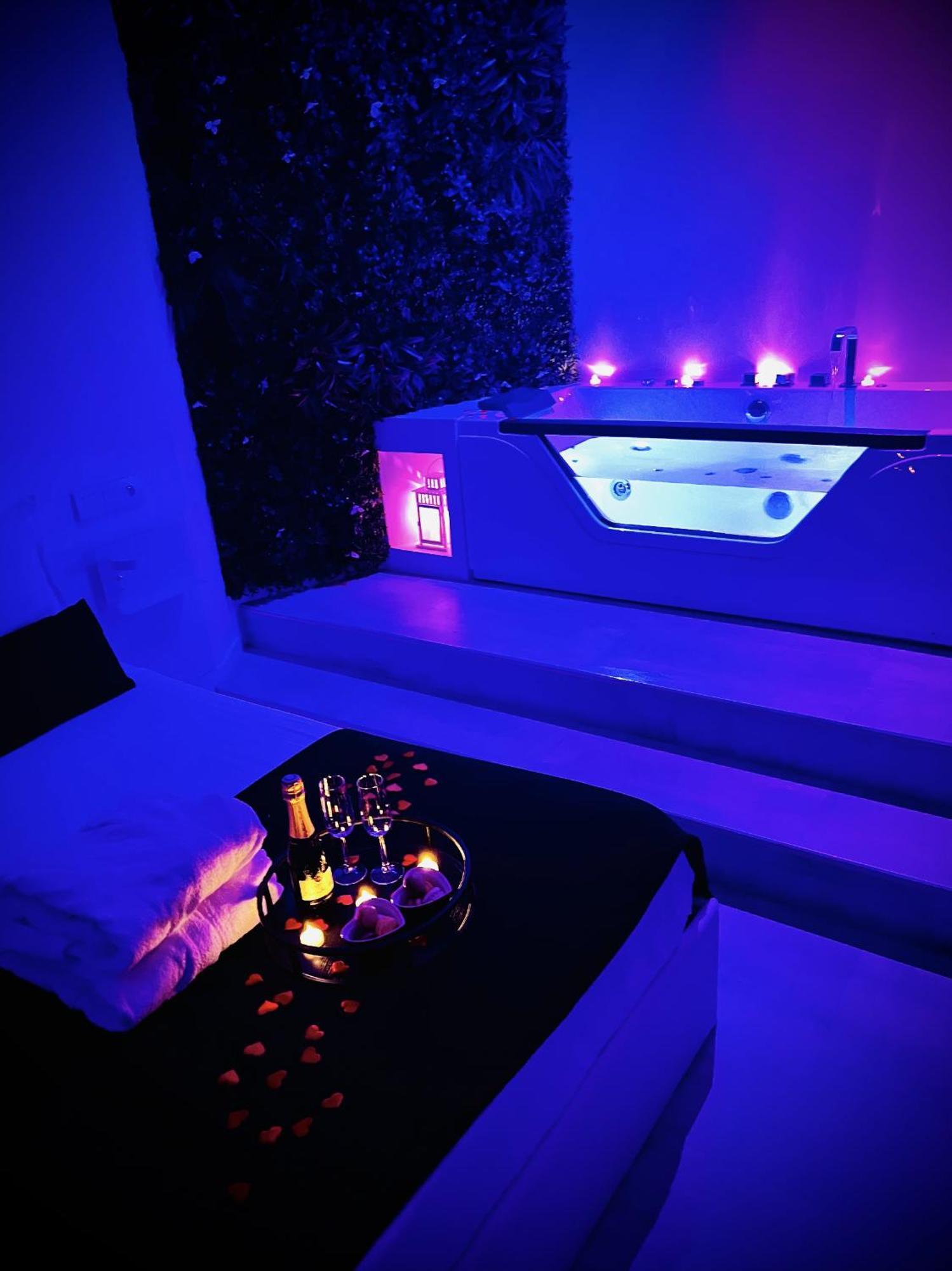 In The Avec Jacuzzi Privatif - Hyper Centre Apartment Montpellier